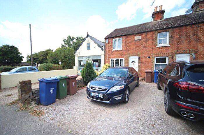 2 Bedroom Cottage To Rent In High Road, Fobbing, Essex, SS17