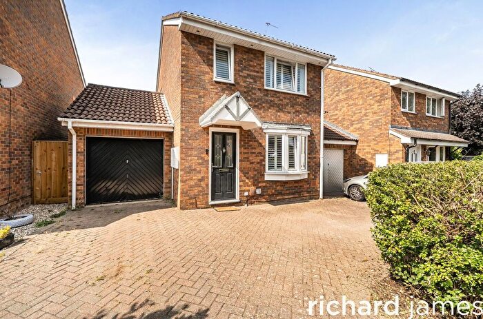 3 Bedroom Detached House For Sale In Sandacre Road, Nine Elms, Swindon, SN5