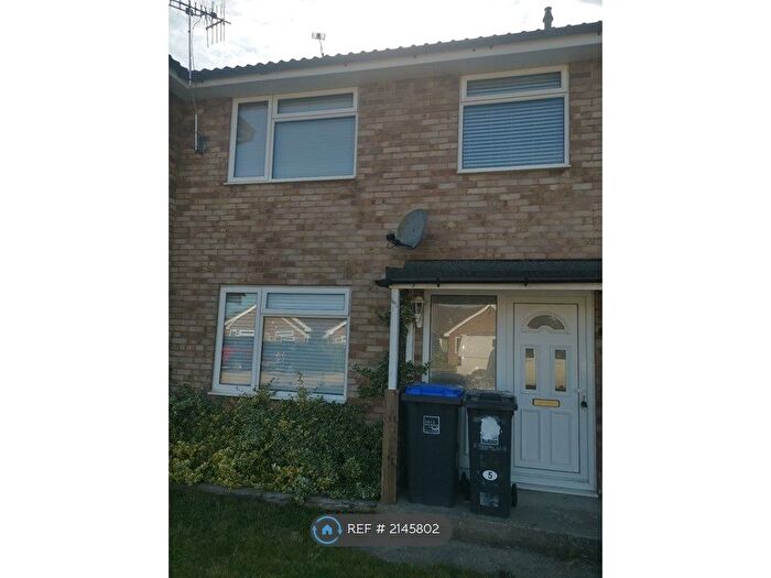 3 Bedroom Terraced House To Rent In Maple Walk, Sompting, BN15
