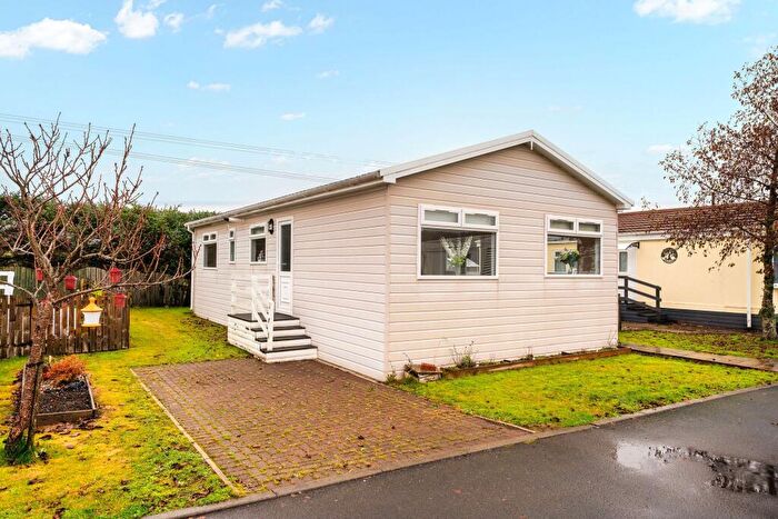 2 Bedroom Park Home For Sale In Beechtree Park, Denny, FK6