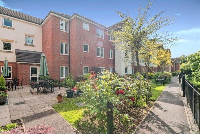 1 Bedroom Property To Rent In Ashingdon Road, Rochford, SS4