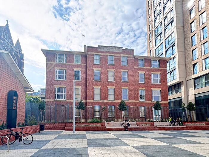 2 Bedroom Flat To Rent In Poplar Walk, Croydon, CR0