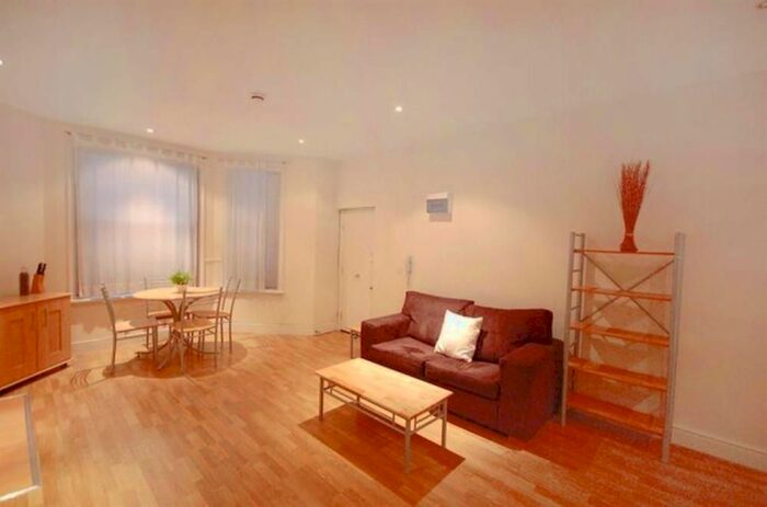 Studio To Rent In Southwell Gardens, London SW7
