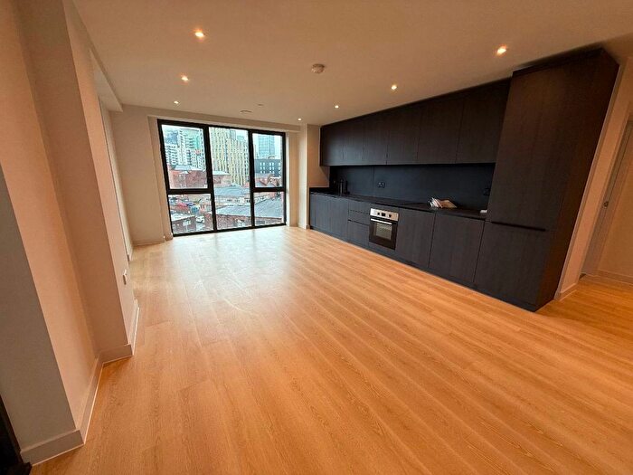 2 Bedroom Flat To Rent In Waterhouse Gardens, Dutton Street, Manchester, M3