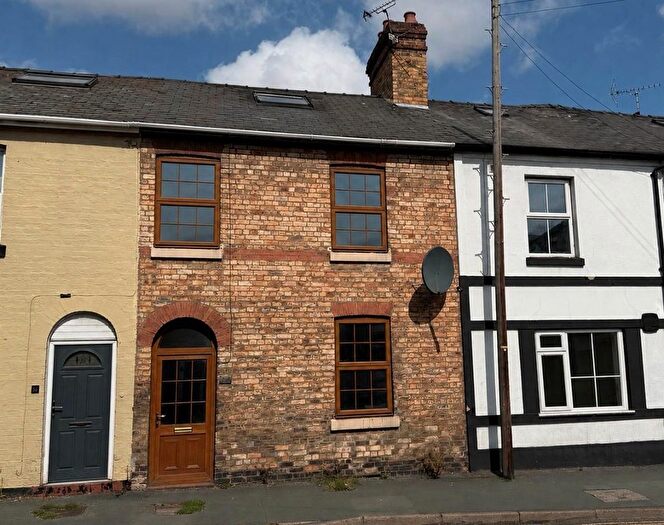 3 Bedroom Terraced House For Sale In Castle Street, Oswestry, SY11