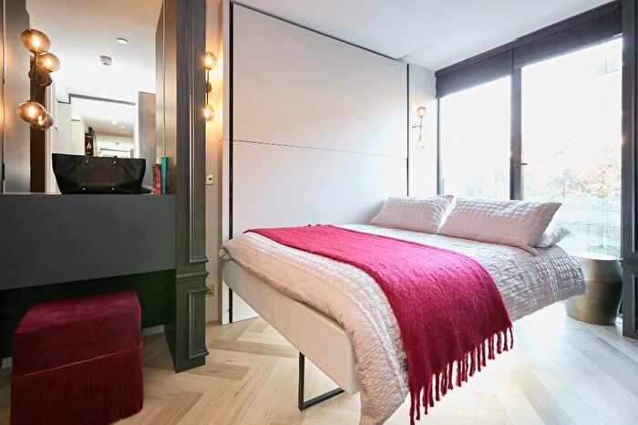 Studio To Rent In Willesden Lane, London, NW2