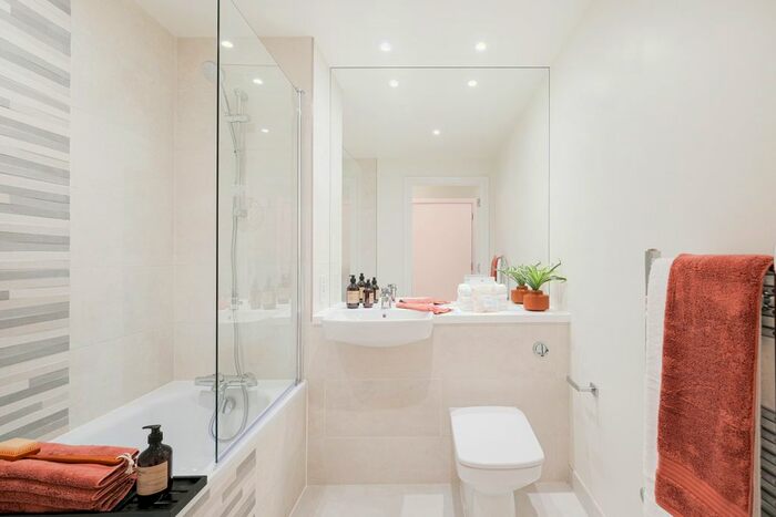1 Bedroom Flat For Sale In Ealing Road, Alperton, HA0