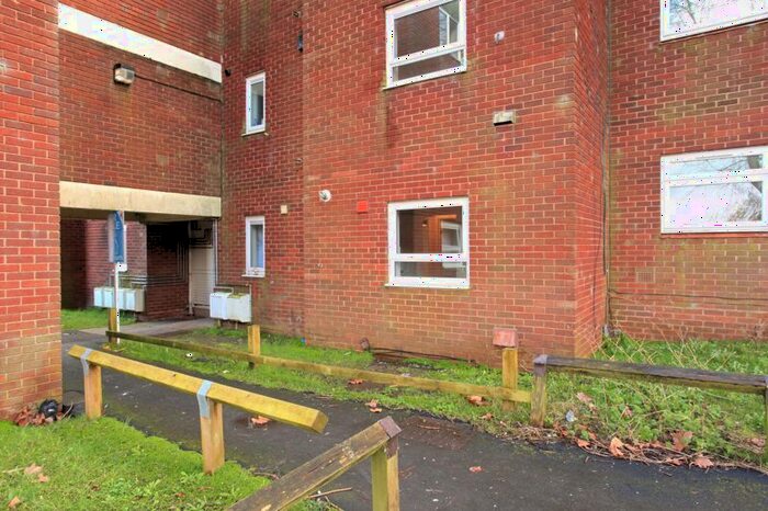 1 Bedroom Flat To Rent In Burford, Brookside, Telford, TF3