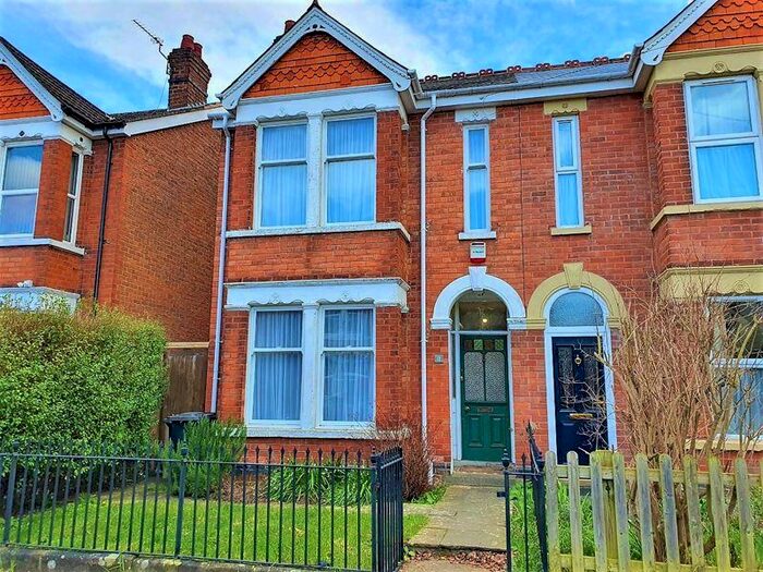 3 Bedroom House To Rent In Bloomfield Road, Linden, GL1