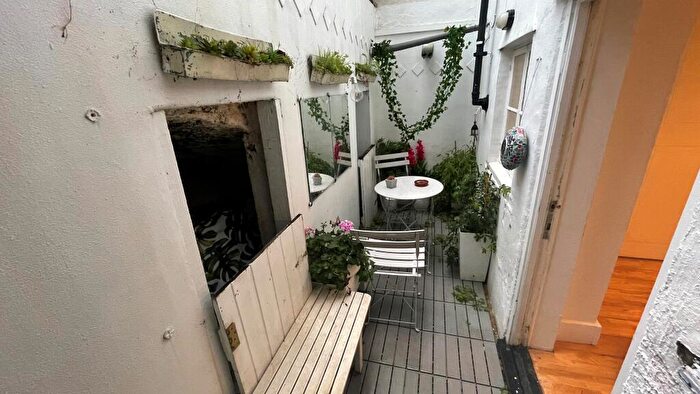 1 Bedroom Flat To Rent In Hawley Square, Margate, CT9