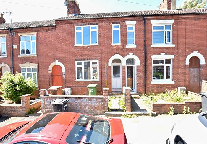3 Bedroom Terraced House To Rent In Grove Street, Wellingborough, NN8
