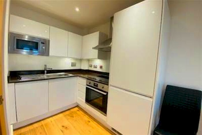 1 Bedroom Flat To Rent In Burlington House, Waltham Cross, EN8