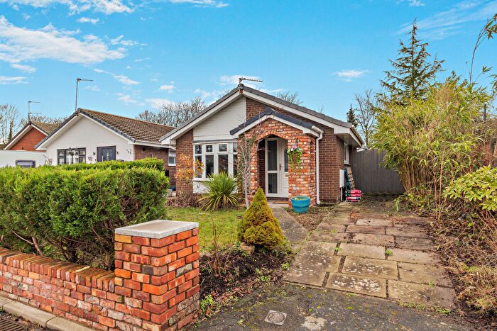 2 Bedroom Detached Bungalow For Sale In Douglas Close, Widnes, WA8