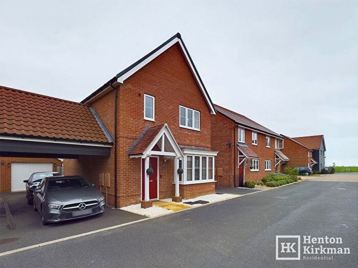 3 Bedroom Detached House For Sale In Garnet Road, Boreham, Chelmsford, CM3