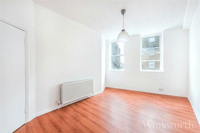 1 Bedroom Apartment To Rent In Peckham High Street, London, SE15