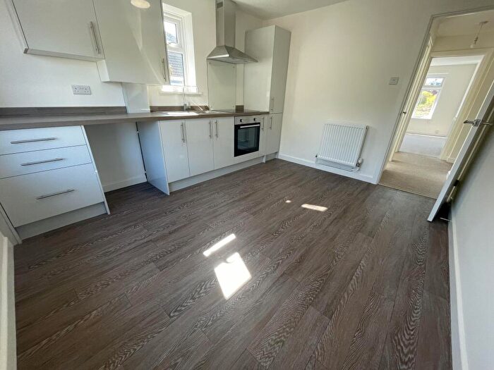 2 Bedroom Flat To Rent In South Park Road, Poole, BH12