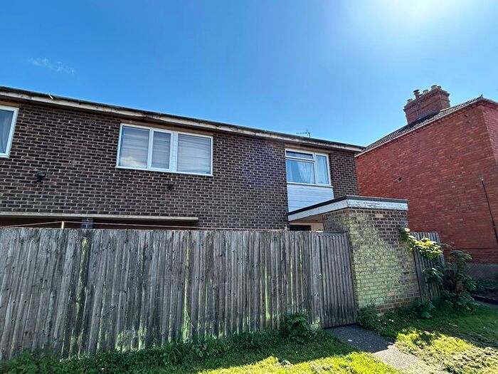 3 Bedroom Property For Sale In Thompson Street, New Bradwell, Milton Keynes, MK13
