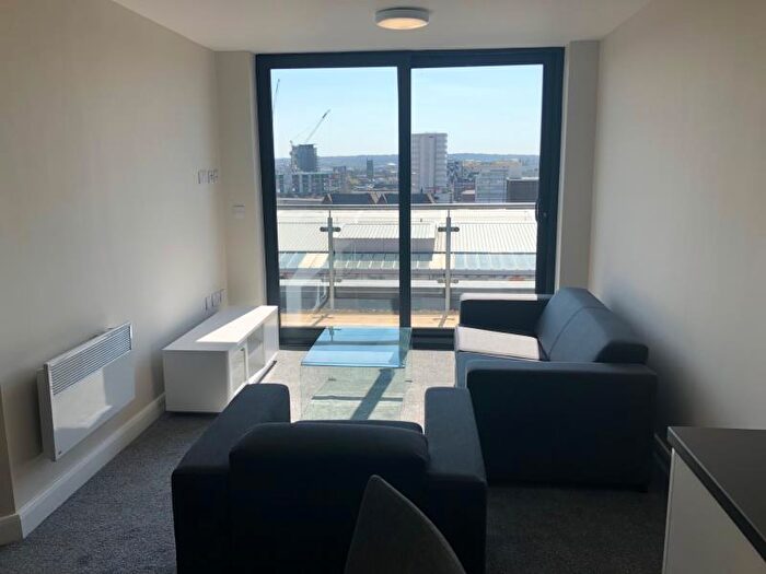 2 Bedroom Apartment To Rent In Skinner Lane, Leeds, West Yorkshire, LS7