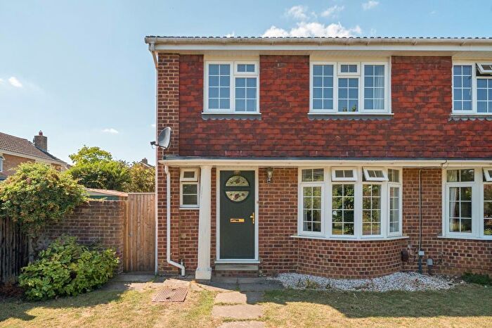 3 Bedroom Semi-Detached House For Sale In Maidenhead, Berkshire, SL6