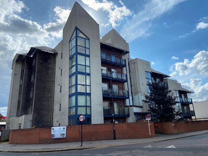 2 Bedroom Flat For Sale In Flat Innova Court, A Leslie Park Road, Croydon, CR0