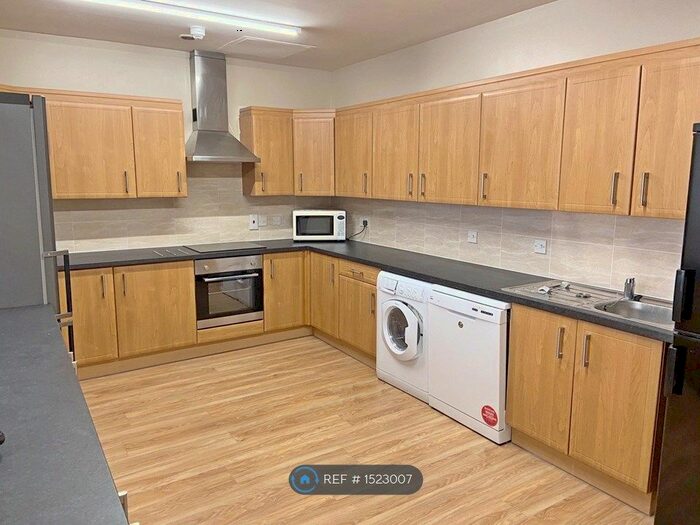 6 Bedroom Flat To Rent In Classic House, Bristol, BS1