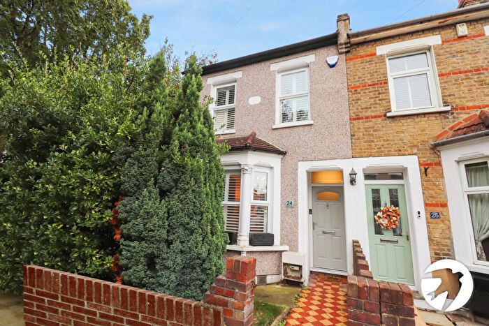 3 Bedroom Terraced House For Sale In Friday Road, Erith, DA8