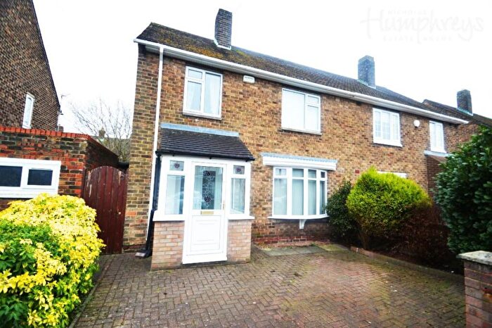 4 Bedroom House To Rent In Sharp Crescent, Durham, DH1