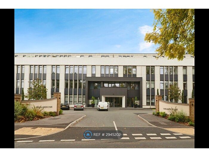 1 Bedroom Flat To Rent In Littleworth Road, Esher, KT10