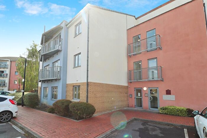 1 Bedroom Flat For Sale In Rhodfar Gwagenni, Barry, CF63