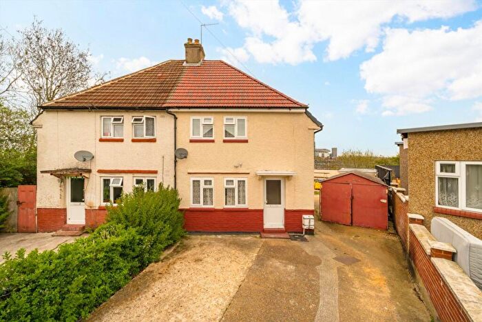 3 Bedroom Detached House To Rent In Highmead Crescent, Wembley, HA0