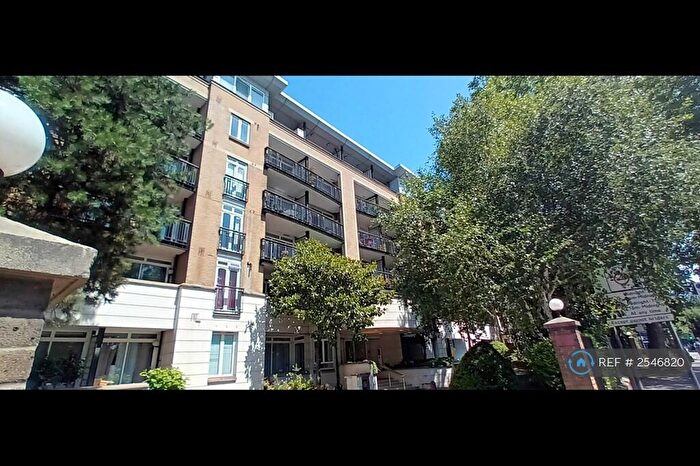 2 Bedroom Flat To Rent In Claremont Heights, London, N1