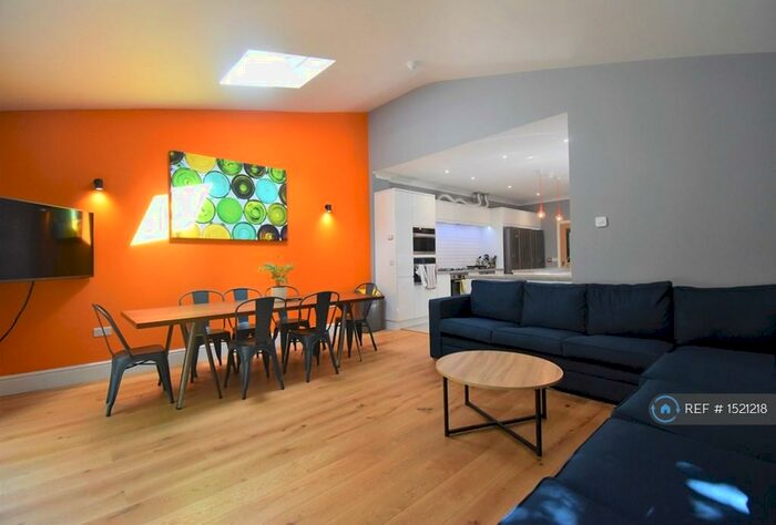 9 Bedroom Semi-Detached House To Rent In Alexandra Road, Reading, RG1