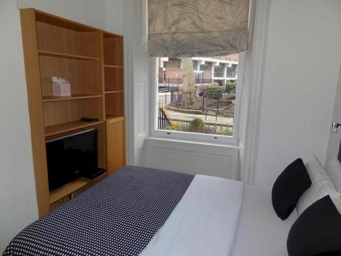 Studio To Rent In Cartwright Gardens, Bloomsbury, London, WC1H
