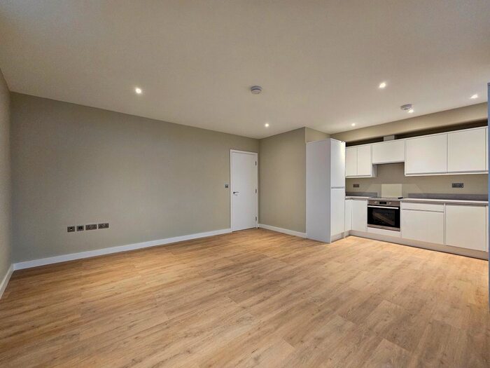 1 Bedroom Flat To Rent In Fortis Green, London, N2