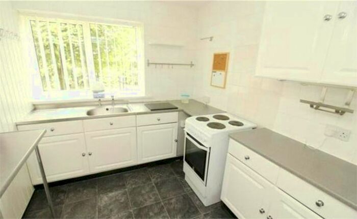 2 Bedroom Flat To Rent In Dunstanburgh Close, Oxclose, Washington NE38