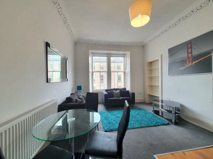 3 Bedroom Flat To Rent In Montague Street, Newington, Edinburgh, EH8
