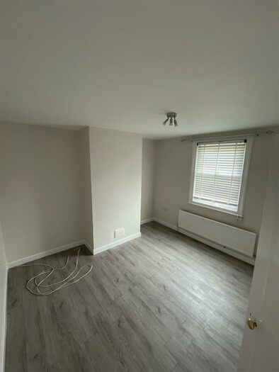 2 Bedroom Terraced House To Rent In Church Cottages New Lane Hill, Tilehurst, Reading, RG30