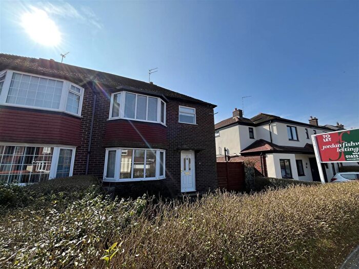 3 Bedroom Semi-Detached House To Rent In The Circuit, Alderley Edge, Cheshire, SK9