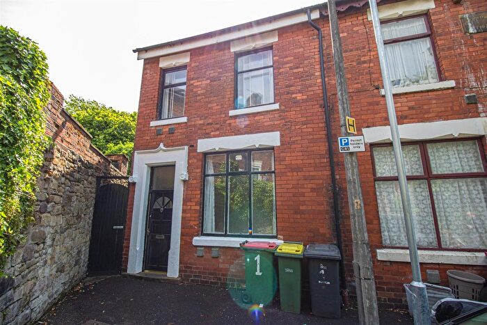 3 Bedroom End Of Terrace House To Rent In Talbot Road, Preston, PR1
