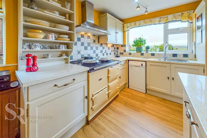 4 Bedroom Detached House For Sale In Graham Drive, Disley, SK12