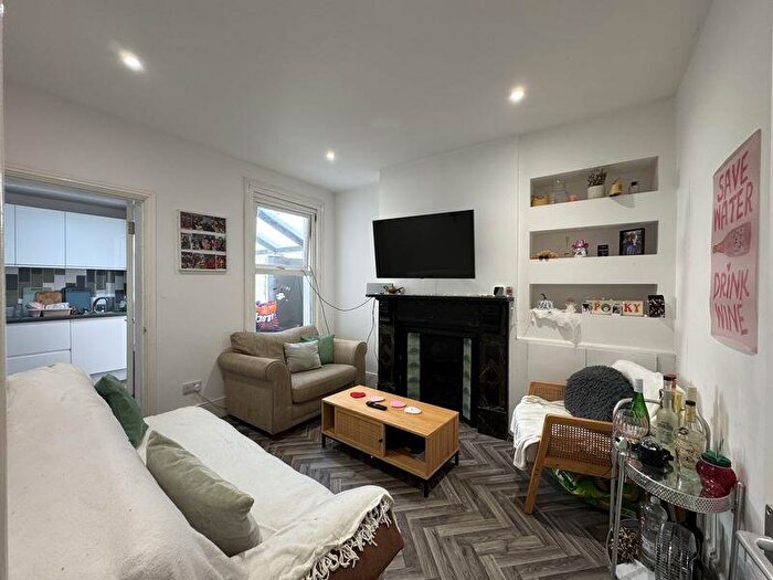 4 Bedroom House To Rent In Cecil Road, Gloucester, GL1