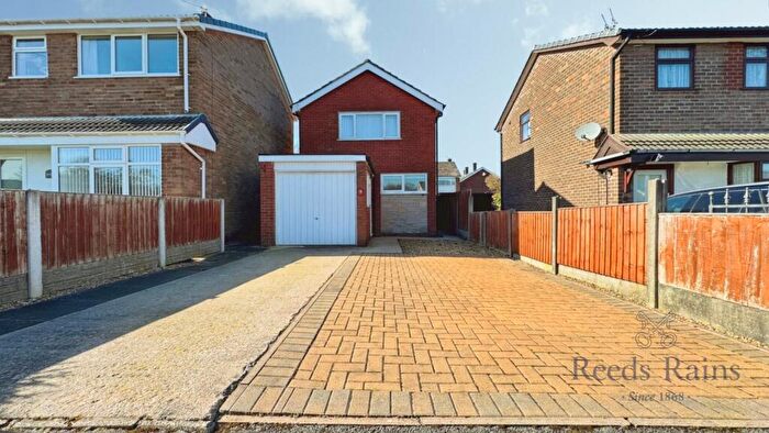 3 Bedroom Detached House For Sale In Withy Grove Crescent, Bamber Bridge, Preston, Lancashire, PR5