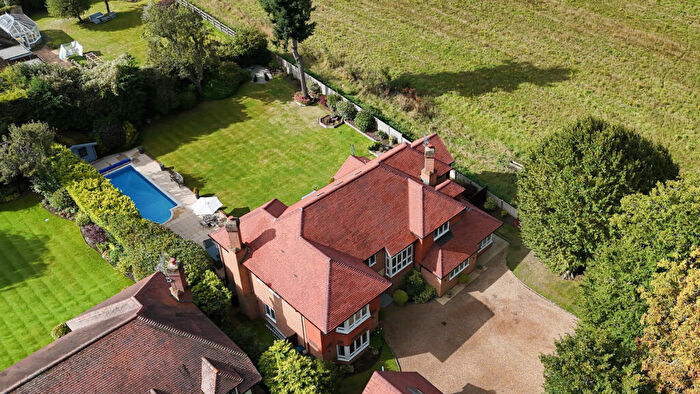 6 Bedroom Detached House For Sale In Chapman Lane, Bourne End, SL8