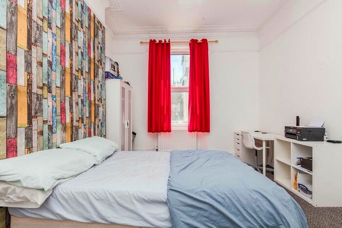 Studio To Rent In Alexandra Road, Mutley, Plymouth PL4