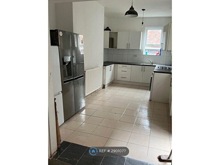 4 Bedroom Terraced House To Rent In Gainsborough St, Salford, M7