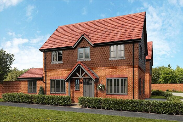 3 Bedroom Detached House For Sale In Millet Road, Finchwood Park, Wokingham, Berkshire, RG40