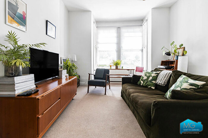 1 Bedroom Apartment To Rent In Ridge Road, Crouch End, London, N8