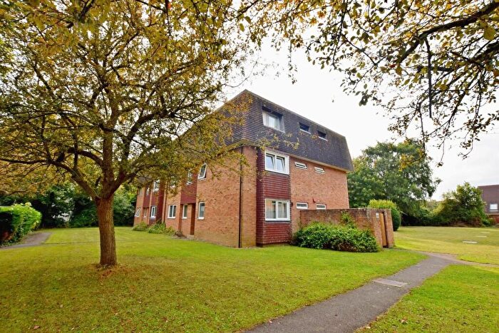 2 Bedroom Flat To Rent In Elm Grove South, Barnham, Bognor Regis, PO22