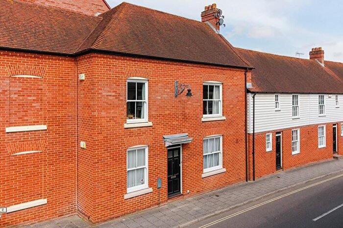 2 Bedroom Flat To Rent In Orient Place, Canterbury, CT2