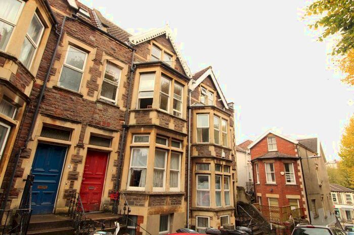 6 Bedroom House To Rent In Brookfield Road, Student Property, Bristol, BS6
